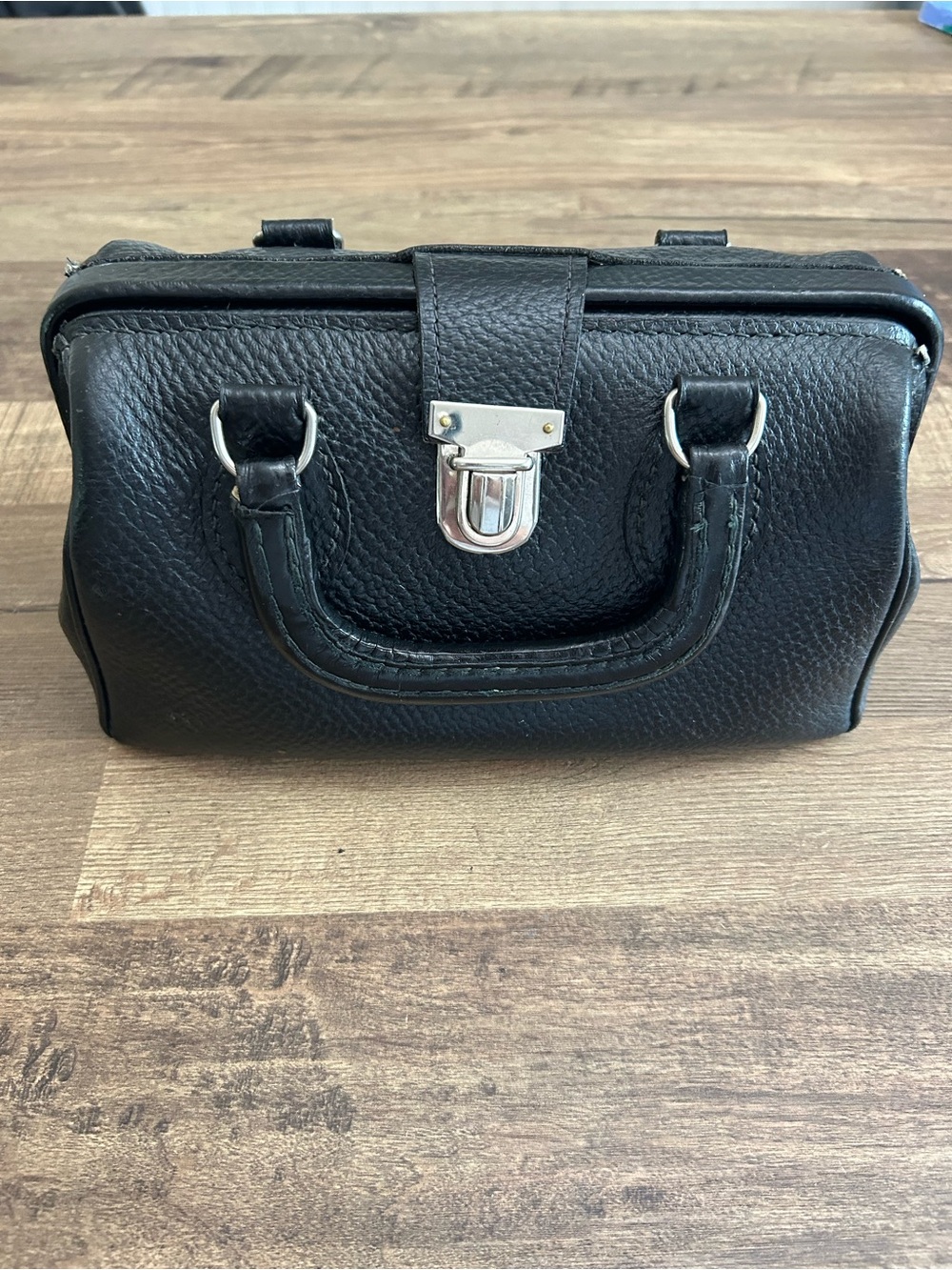 Vintage Black Pebbled Leather Mini Doctors Satchel - Mid Century Gladstone Frame - Picture 7 of 16